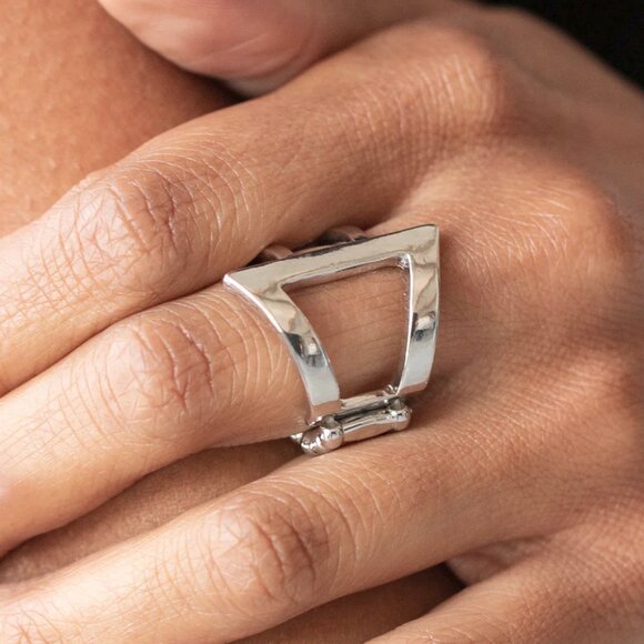 Paparazzi Jewelry Accessories - Rebel Edge - Silver Ring - Vintage - Picture 1 of 4